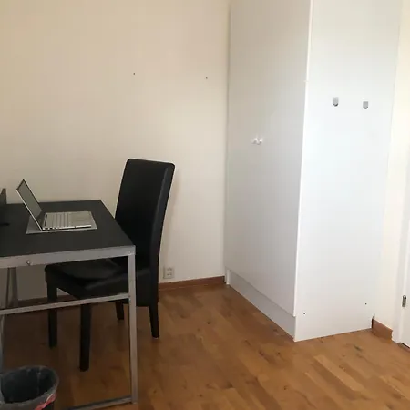 Privat Rom I Rolig Gate Homestay *