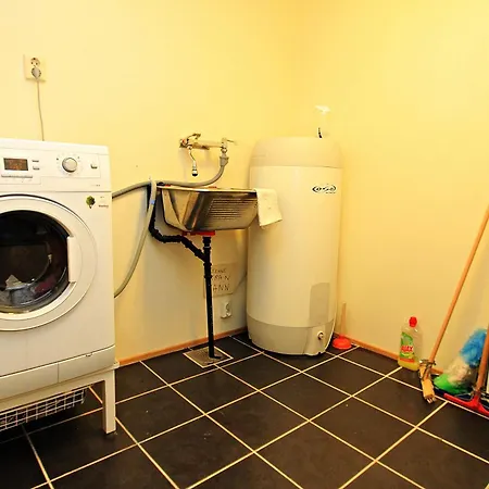 Privat Rom I Rolig Gate Homestay Bodo