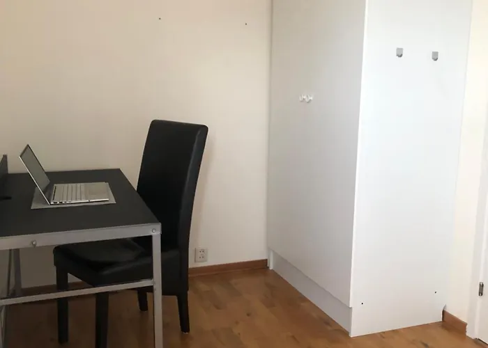 Private On Quiet Street منزل للإقامة *